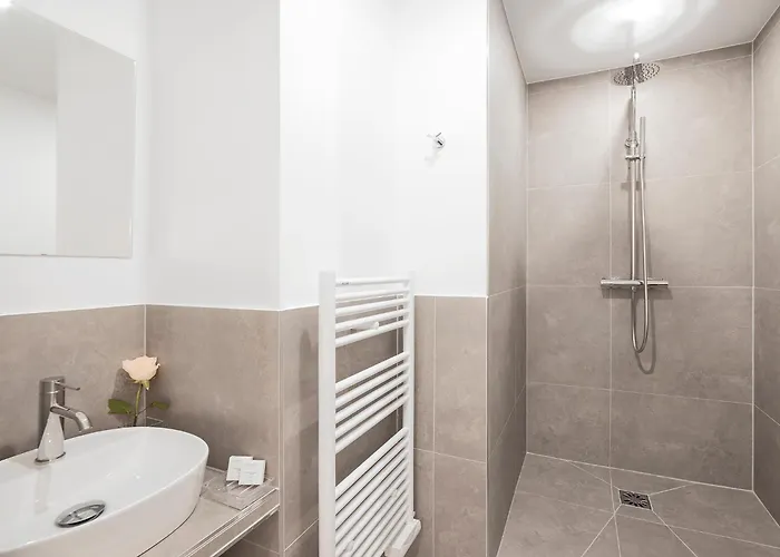 Appartement Livinparis - Luxury Ac 4 Bedrooms Arc De Triomphe I