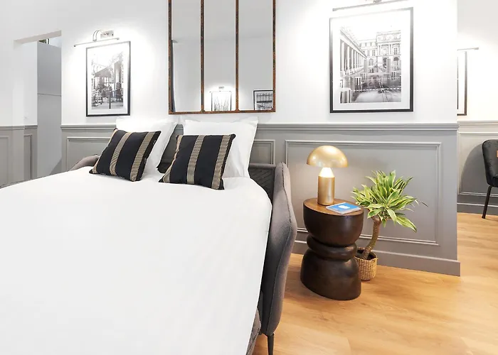 Appartement Livinparis - Luxury Ac 4 Bedrooms Arc De Triomphe I Paris